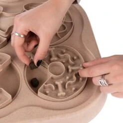 TIAKI Slow Feed Puzzle Juego De Inteligencia Para Perros -Mascota Suministros Ventas 307596 intelligenzspielzeug slow feed puzzle fg 4954 5